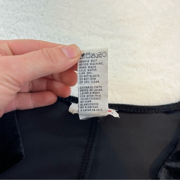 Vtg SCARLETT Stretch Velvet  Midi Pencil Dress Sz 9/10 Black Queen Ann Neckline - Picture 9 of 14